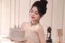 Nữ game thủ Genshin 3,7 triệu follow gây sốt mạng xã hội