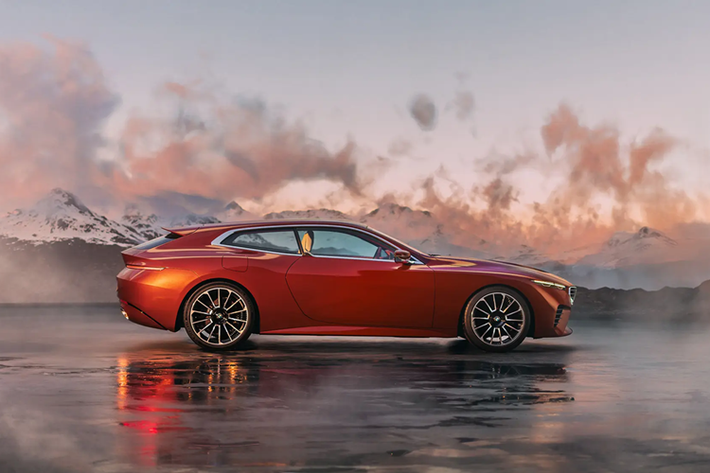 Thiết kế này thể hiện sự linh hoạt trong triết lý sáng tạo của BMW Group Design, đồng thời tôn vinh sự giao thoa giữa thẩm mỹ cổ điển và cảm hứng hiện đại. Mẫu xe concept được phủ lớp sơn “Speedtop Frozen Silver” ánh kim mờ, đi kèm bộ mâm hợp kim 21 inch thiết kế khí động học.
