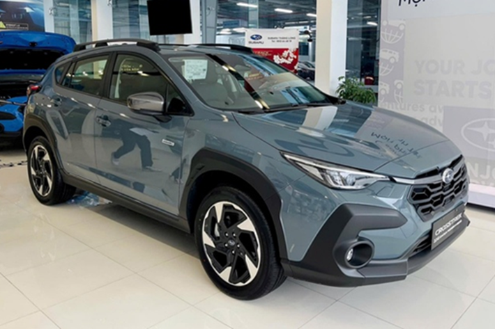 Theo công bố trên trang chủ Subaru Việt Nam, giá bán sau ưu đãi trong tháng 5 của 2 phiên bản Crosstrek lần lượt là: Crosstrek 2.0 i-S EyeSight: 999 triệu đồng (giảm 99 triệu đồng) Crosstrek 2.0 i-S EyeSight e-Boxer Hybrid: 1,129 tỷ đồng (giảm 139 triệu đồng)