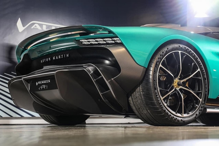 Siêu xe Aston Martin Valhalla ông Đặng Lê Nguyên Vũ đặt mua trong 3 năm qua nhưng không thể bàn giao đã nhiều lần được dời lịch sản xuất.