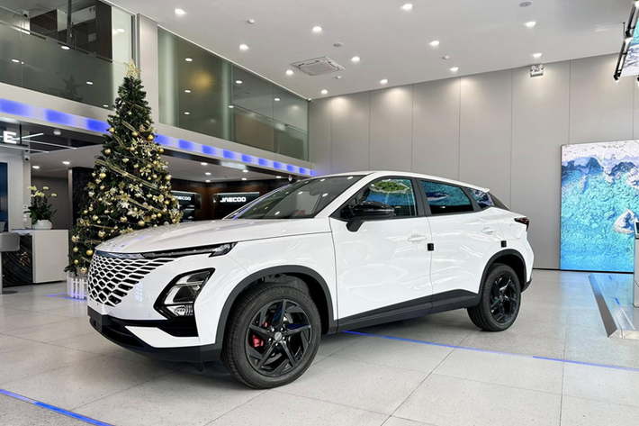 Xe sở hữu chính sách bảo hành 7 năm hoặc 1.000.000 km cho hệ truyền động và 10 năm hoặc 1.000.000 km cho động cơ, tùy theo điều kiện nào đến trước. Đây là mức bảo hành dài nhất tại thị trường ô tô Việt Nam hiện nay.