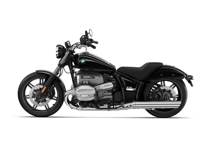 BMW R18 2025 được chia thành nhiều phiên bản, phục vụ các nhóm khách hàng khác nhau: R18 tiêu chuẩn, R18 Classic, R18 B (Bagger), R18 Transcontinental, R18 Roctane