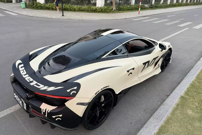 Siêu xe McLaren 720S độ TopCar Design vẫn được trang bị "trái tim" V8, tăng áp kép, dung tích 4.0 lít, sản sinh ra công suất tối đa lên đến 710 mã lực và mô-men xoắn cực đại 770 Nm tại vòng tua máy 5.500 vòng/phút.