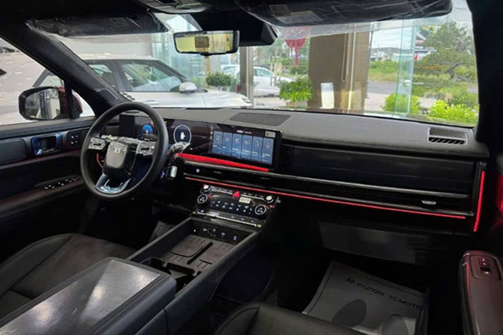 Phát biểu tại sự kiện, ông Kim Sang-sik cho biết: “Nhận được chiếc xe quý giá này từ Hyundai Thành Công Việt Nam, tôi cảm thấy được tiếp thêm sức mạnh và sự thuận tiện trong hành trình di chuyển, đồng thời đây cũng là nguồn động lực lớn để toàn đội nỗ lực thi đấu và hướng tới những thành tích cao hơn trong tương lai.
