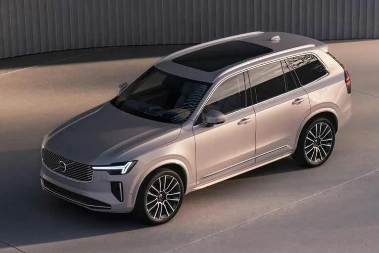 Volvo XC90 2026 nhận cọc tại Việt Nam, giá sốc từ 3,579 tỷ đồng