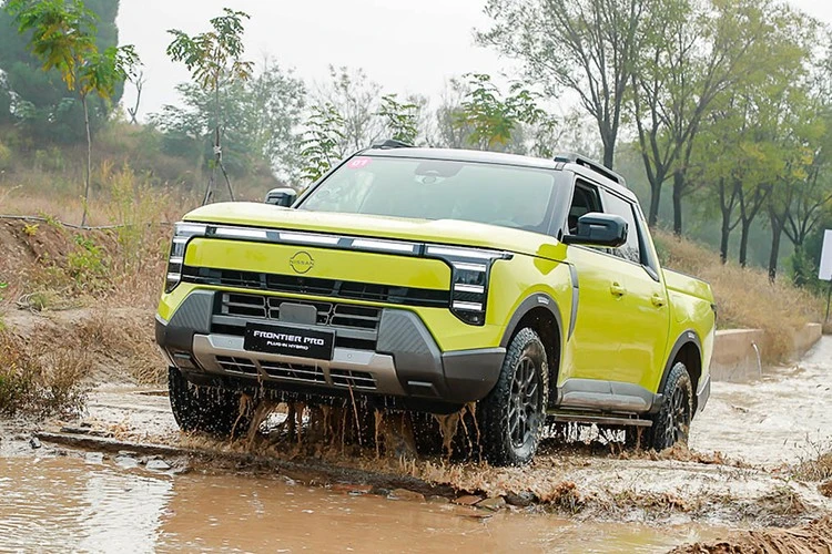Cận cảnh Nissan Frontier Pro 2026 từ 632 triệu đồng tại Trung Quốc