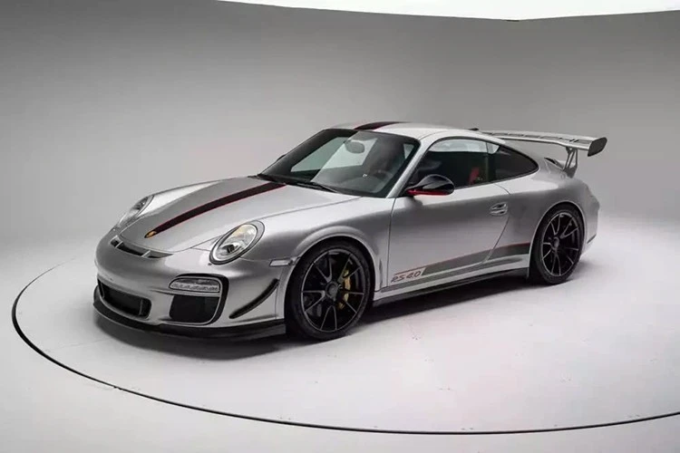 Porsche 911 GT3 RS 4.0 "chạy chán" 14 năm bán hơn 60 tỷ đồng