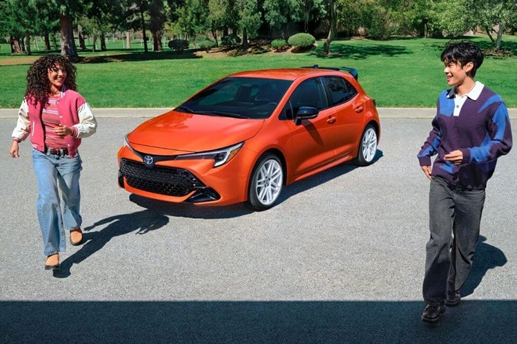View - Cận cảnh Toyota Corolla Hatchback 2026, giá bán từ 24.180 USD | Báo Tri thức và Cuộc sống - TIN TỨC PHỔ BIẾN KIẾN THỨC 24H