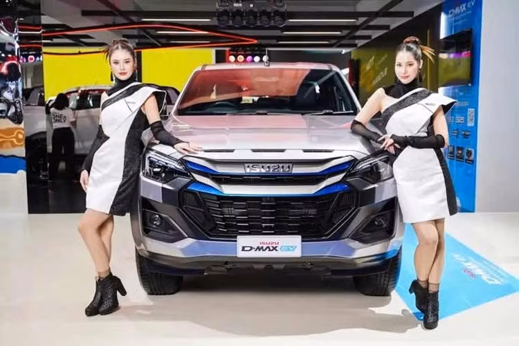 Chi tiết Isuzu D-Max EV gần 1,3 tỷ đồng vừa mở bán tại Đông Nam Á