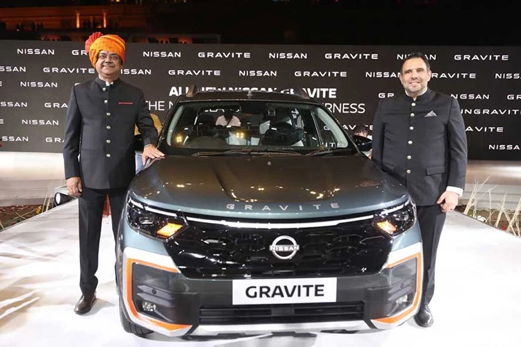 Cận cảnh Nissan Gravite 2026, MPV 7 chỗ "giá bèo" chỉ 170 triệu