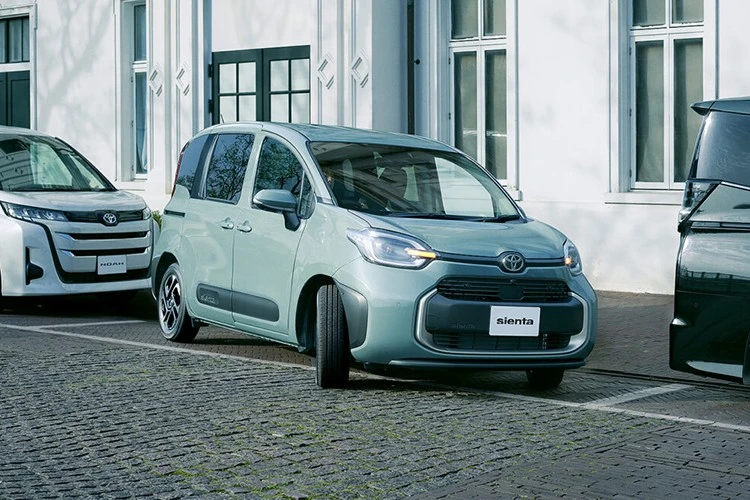 Toyota Juno 2025 chỉ 24.800 USD - minivan đủ cả phòng khách, phòng ngủ