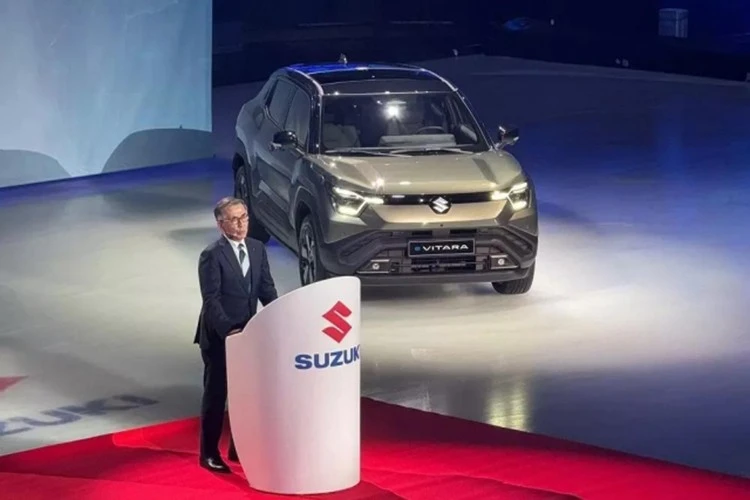 Suzuki eVITARA chạy 500km/sạc sắp bán tại Thái Lan, có về Việt Nam?