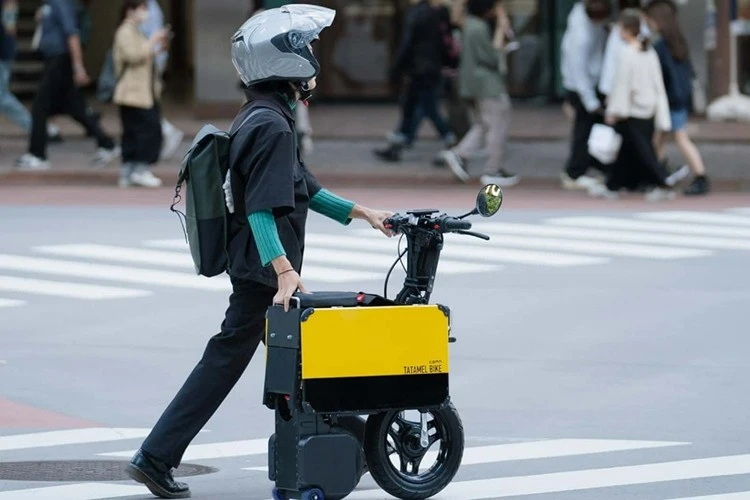 Icoma Tatamel Bike - chiếc xe máy điện gấp gọn hơn vali du lịch
