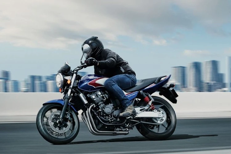 Honda sẽ "hồi sinh" bộ đôi CB400 SF và CB500 SF huyền thoại