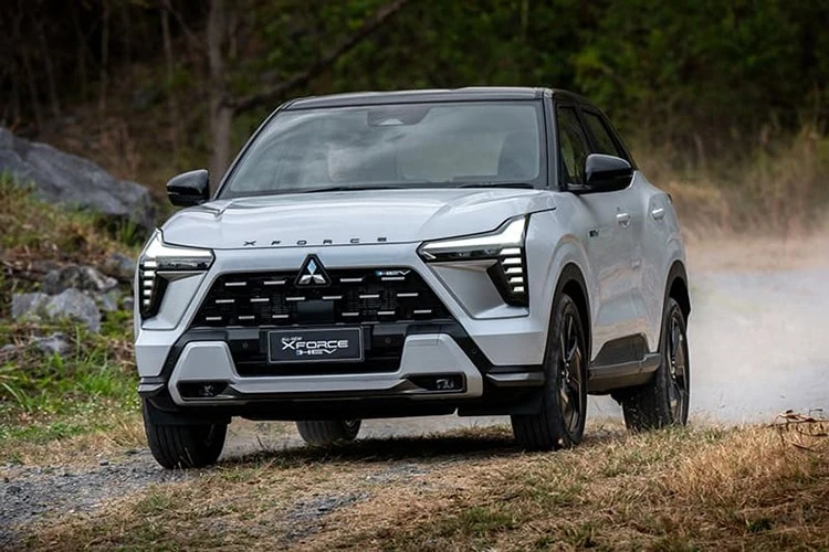 Mitsubishi Xforce HEV 2026 "chốt giá" từ 727 triệu, sắp về Việt Nam
