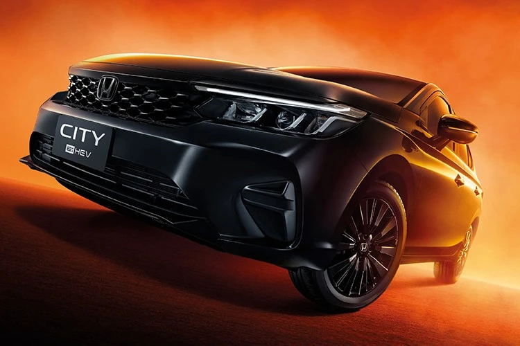 Honda City e:HEV The Black Outshine đặc biệt ra mắt, từ 605 triệu đồng