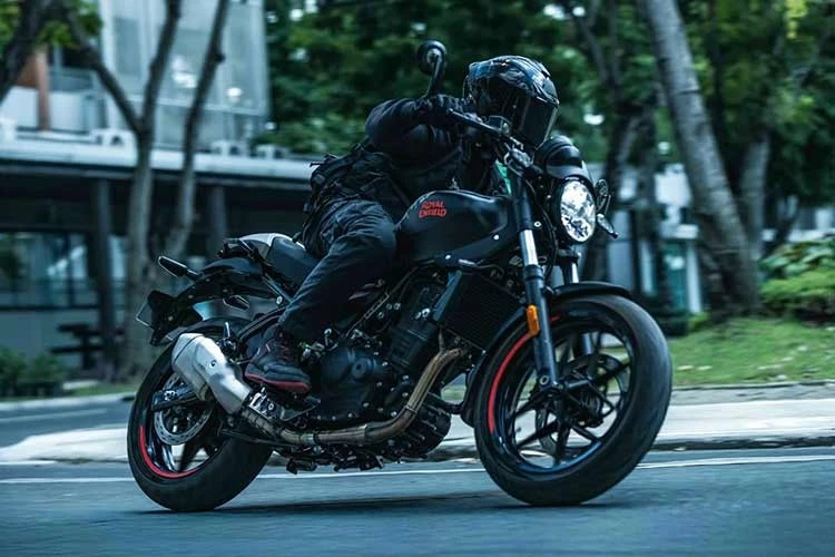 Royal Enfield Guerrilla 450 Apex 2026 - môtô thể thao từ 153 triệu đồng