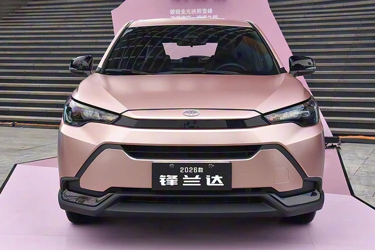 Toyota Frontlander 2026 - "em song sinh" Corolla Cross từ 494 triệu đồng