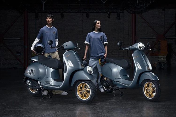 Mục sở thị Vespa Sprint 150 Blu Officina 8 2025 giá 123 triệu đồng