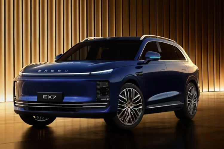 Chery Exeed EX7 - SUV điện dài gần 5 mét, pin CATL chạy 726km/sạc
