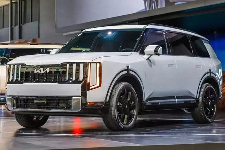 Cận cảnh Kia Telluride 2027 - hầm hố như Range Rover, thêm động cơ hybrid