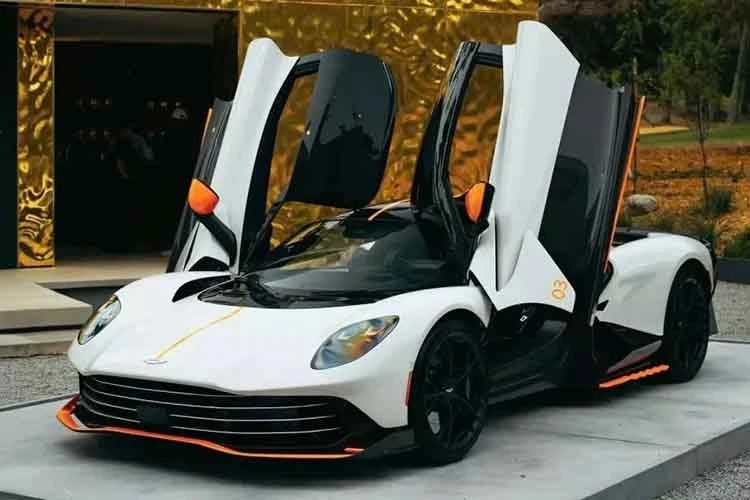 Siêu phẩm Aston Martin Valhalla sản xuất đã đến tay khách hàng