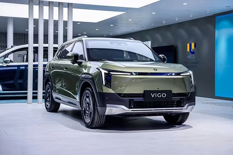 Hãng xe "Tàu" Dongfeng sắp ra mắt 2 ôtô du lịch mới tại Việt Nam