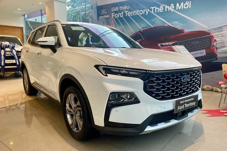 Ford Territory đang giảm gần 100 triệu đồng tại đại lý Việt