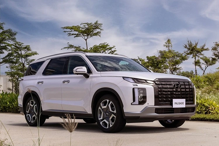 Hyundai Palisade giảm "sốc", đến 220 triệu đồng tại đại lý Việt