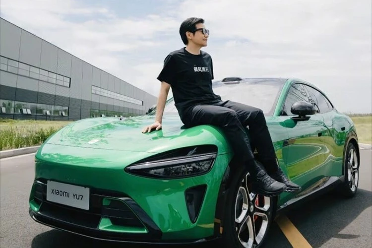 Xiaomi YU7 chưa bán đã "cháy hàng", CEO khuyên khách đừng mua?