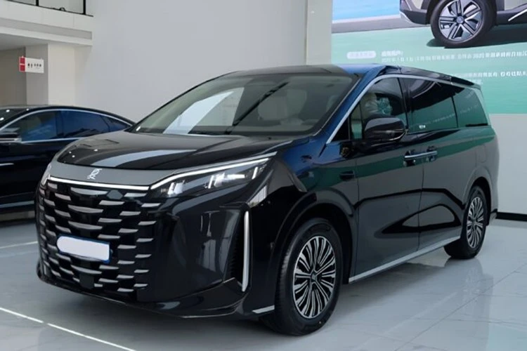 BYD M9 chạy 95km không "ăn" xăng sắp về Việt Nam, từ 1,5 tỷ?