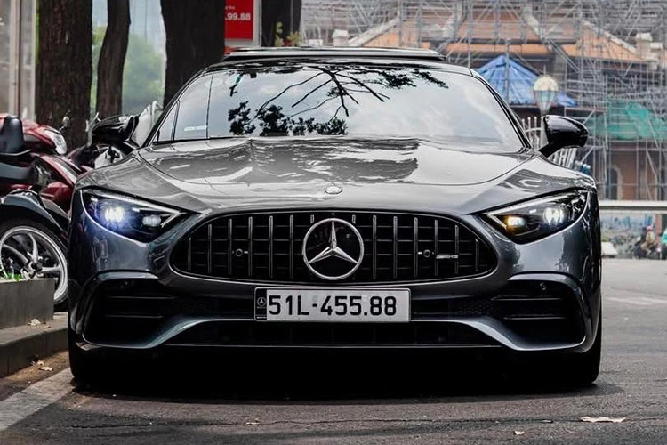 Mercedes-AMG SL43 giảm 1 tỷ đã có chủ nhân ở TP.HCM sau 1 năm rao bán