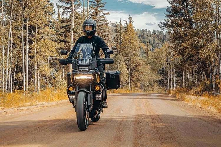 Harley-Davidson trang bị "tận răng" cho xế phượt Pan America 1250 Limited