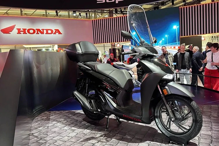 Cận cảnh Honda SH 2026 vừa trình làng tại EICMA, "xịn sò" hơn