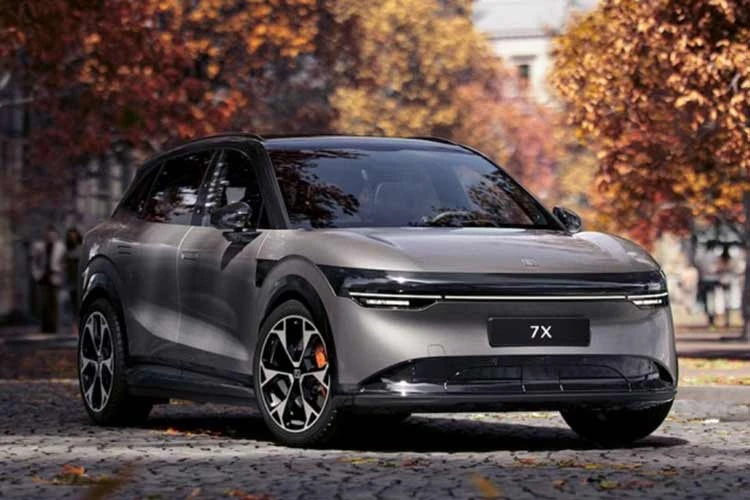 Zeekr 7X - SUV điện giá 1 tỷ đồng nhưng sở hữu nội thất như xe sang