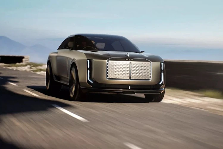Ngắm SUV coupe điện Bentley đầu tay - giống BMW lai Volvo