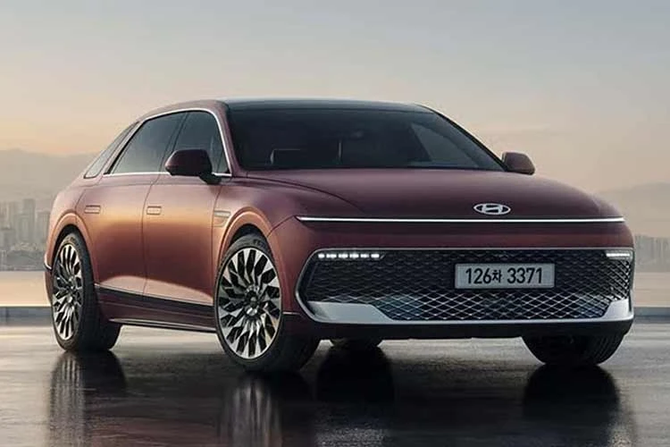 Hyundai Grandeur dưới 700 triệu, nhưng "bảnh tỏn" không kém xe sang Genesis