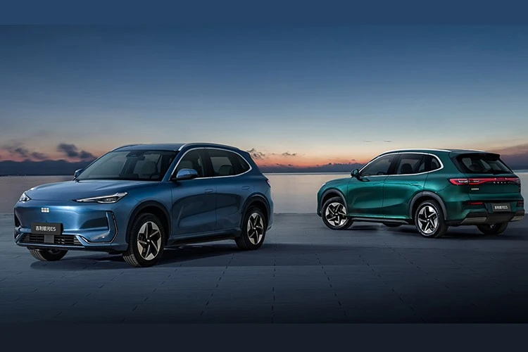 Geely EX5 2026 bán tại Trung Quốc, rẻ ngang Hyundai Grand i10