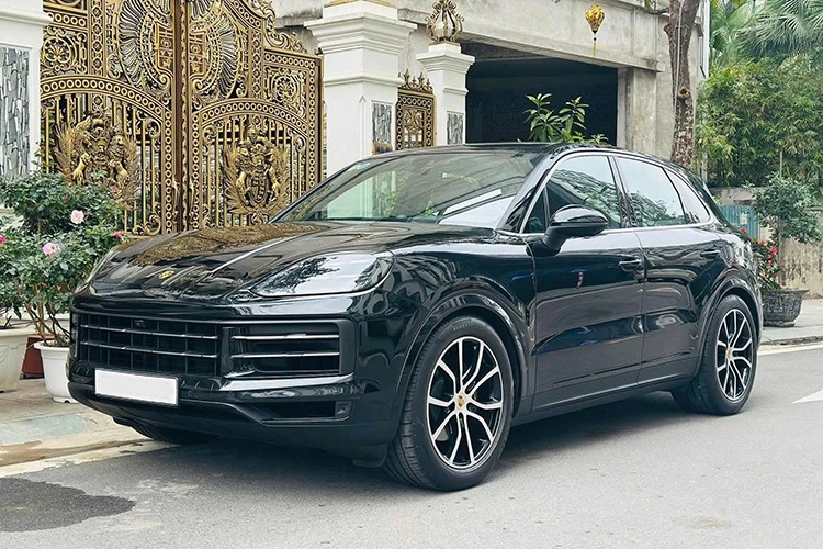 Đại gia Cần Thơ tặng Porsche Cayenne hơn 6 tỷ làm quà cưới con gái