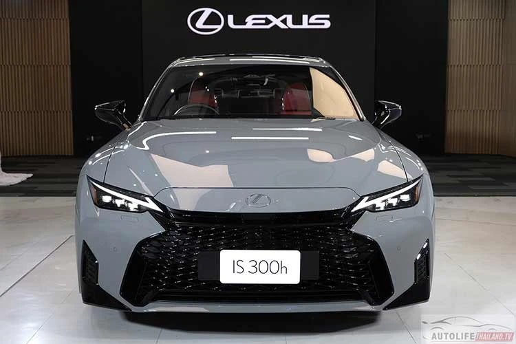 Chi tiết Lexus IS300h 2026 hạng sang ra mắt Thái Lan, sắp về Việt Nam