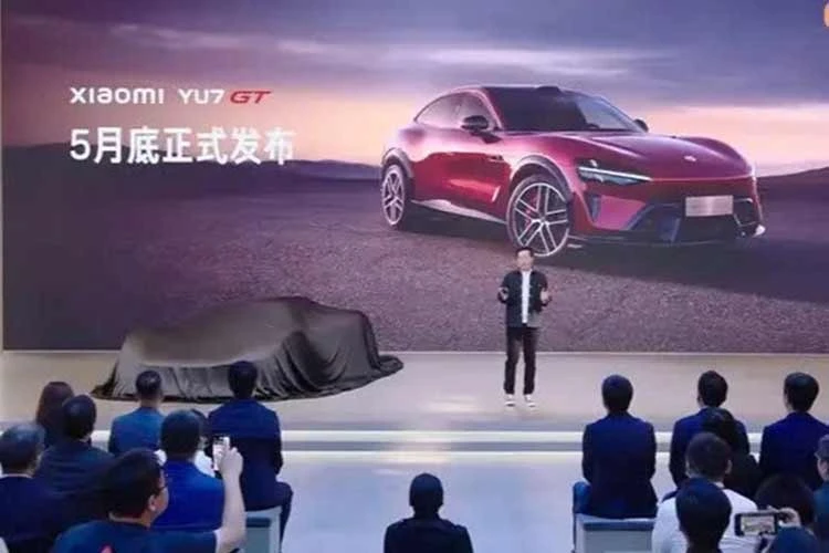 Xiaomi YU7 GT ra mắt - SUV điện mạnh 990 mã lực, logo mạ vàng 24K