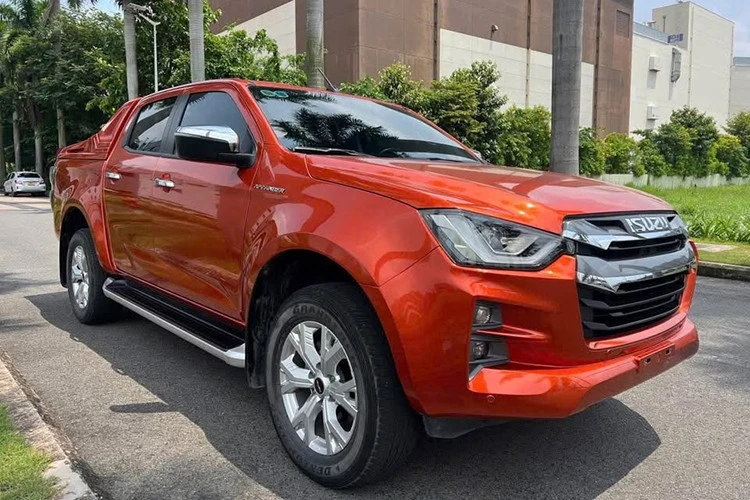 Isuzu D-Max "ế ẩm", đại lý bán dưới 600 triệu để thu hồi vốn