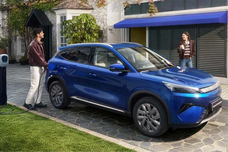 BYD Atto 3 Evo ra mắt - thêm dẫn động cầu sau, chạy tới 510km/sạc