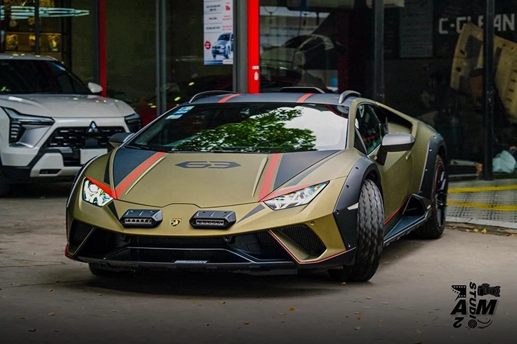 Siêu xe địa hình Lamborghini Huracan Sterrato đầu tiên về Việt Nam