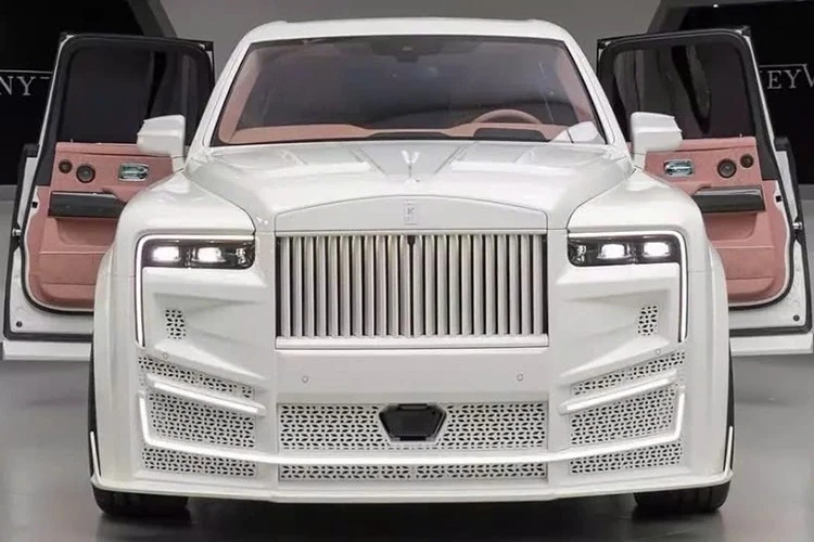 Chi tiết Rolls-Royce Cullinan Series II phong cách "bạch công tử" của Keyvany