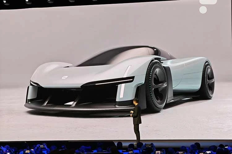 Xiaomi ra mắt siêu xe Vision GT đậm chất công nghệ tại MWC 2026