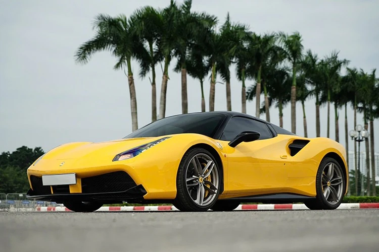 Đại gia Hà Nội bán Ferrari 488 Spider hơn 10 tỷ sau 6 tháng sở hữu