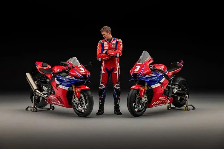 Honda CBR1000RR-R Fireblade SP Dean Harrison Edition hơn 932 triệu đồng