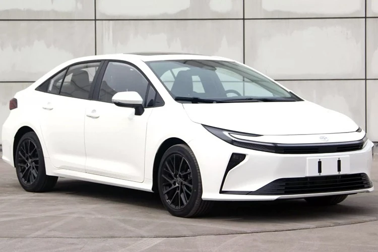 Toyota Corolla 2026 nâng cấp lộ diện, thiết kế như Prius mới