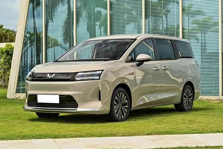 Cận cảnh Wuling Nexus tại Việt Nam, từ 730 triệu "đấu" Toyota Innova Cross